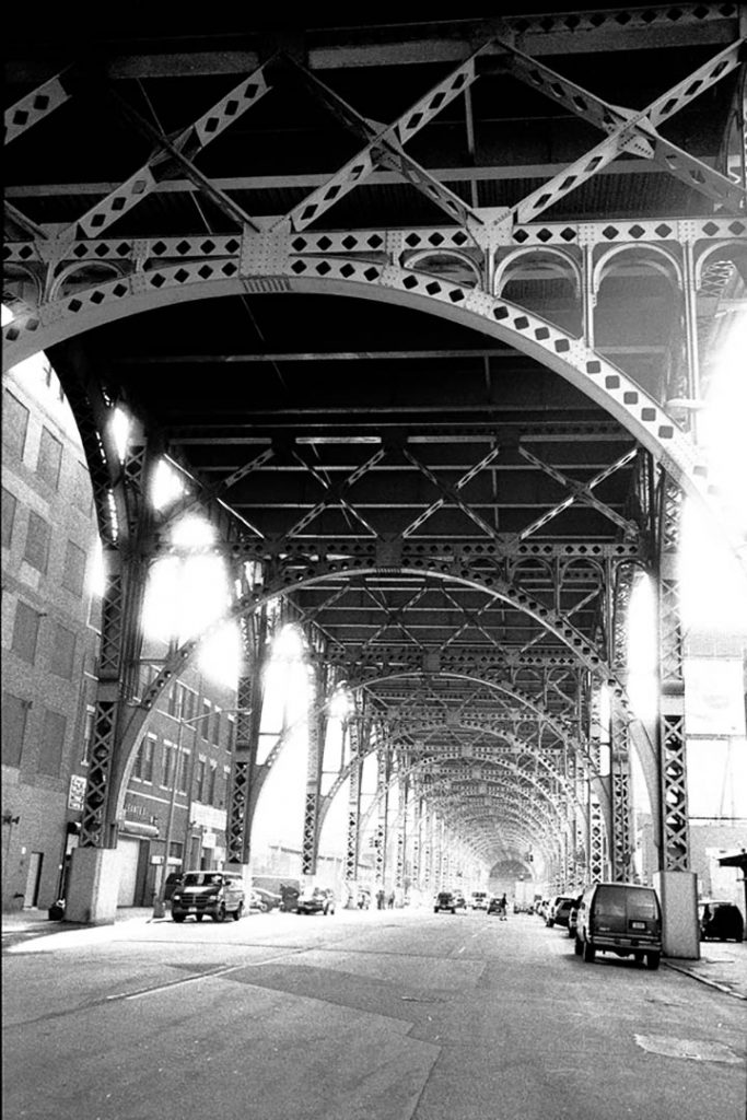 “Under the bridge way”, NewYork, 2002 - 82 x 122 cm